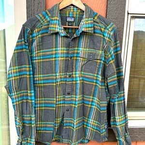 Men’s Patagonia flannel shirt size large